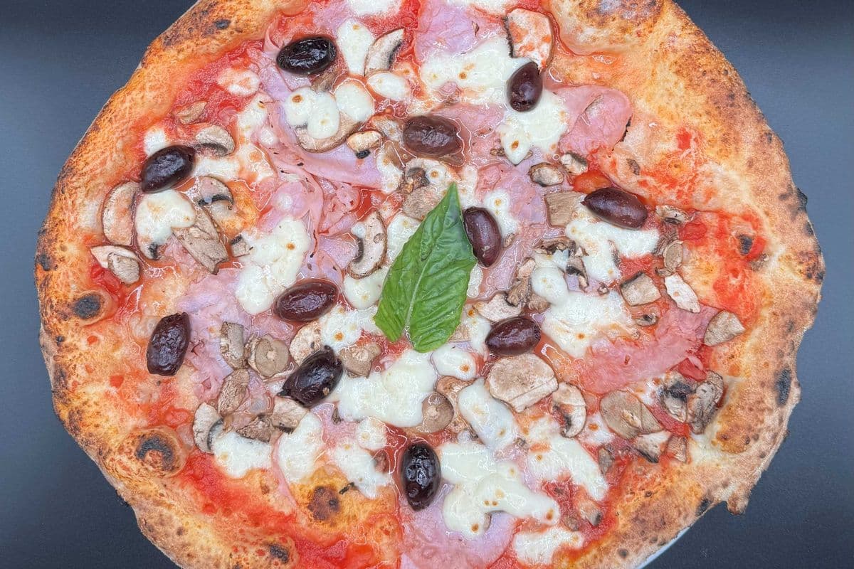 Capricciosa Pizza