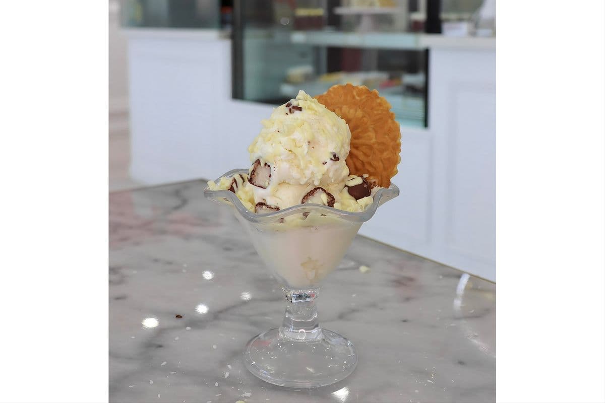 Coco-Nilla Sundae