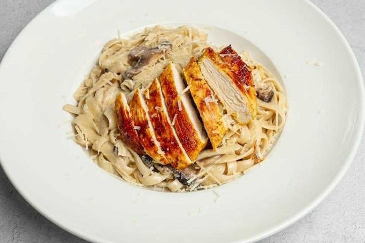 Chicken fettuccine