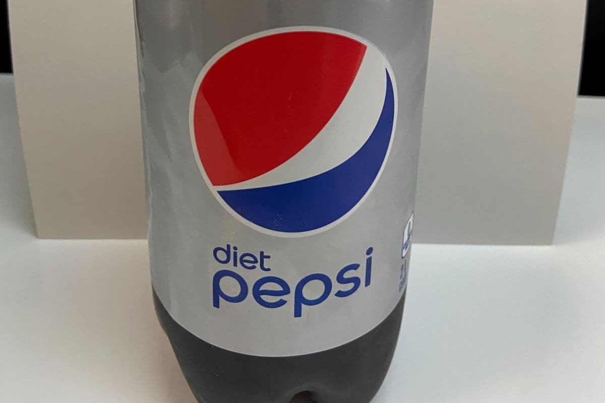 Diet Pepsi (2 L)