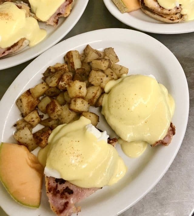 Eggs Benedict