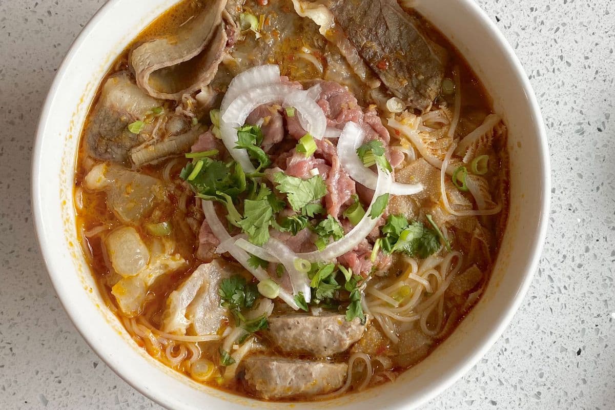 PS3. Sate House Special Beef Noodle Soup (Pho Sate Dac Biet)