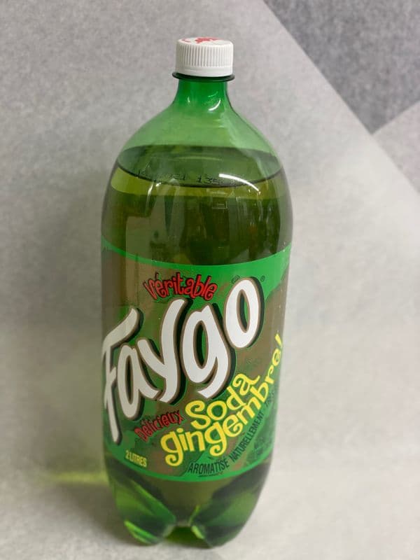 Faygo Soda Gingembre (2 L)