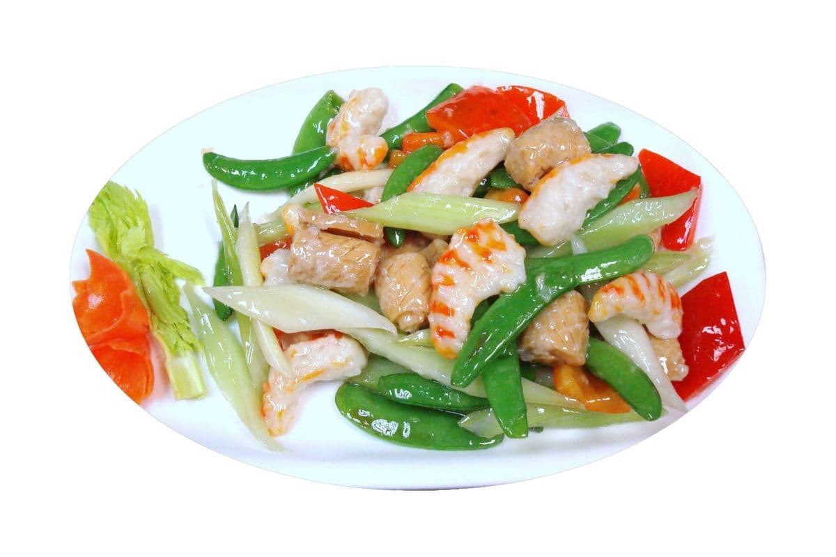 150. Stir-Fried Seafood with Sugar Pea or Celery 素油泡雙鮮