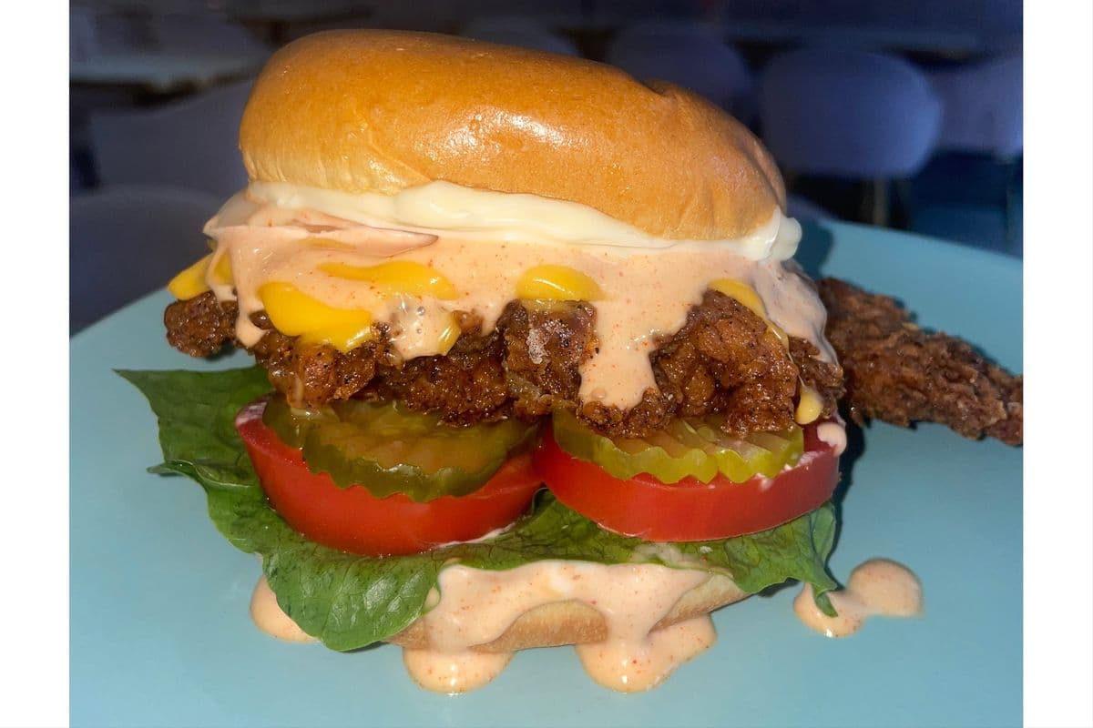 Deluxe Chick'n Sandwich