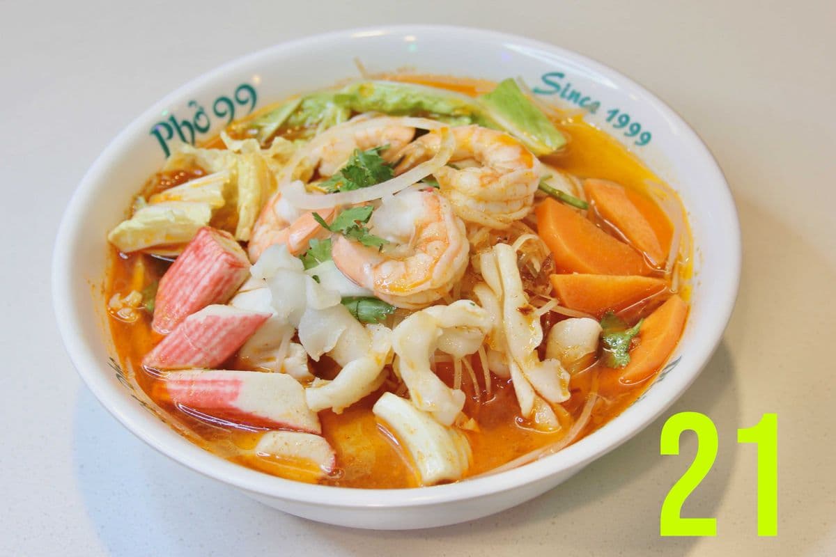 21. Phở Seafood Hot and Sour Soup