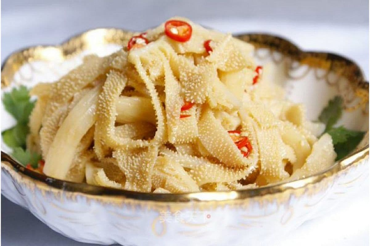Steamed Beef Tripe with Shredded Pepper