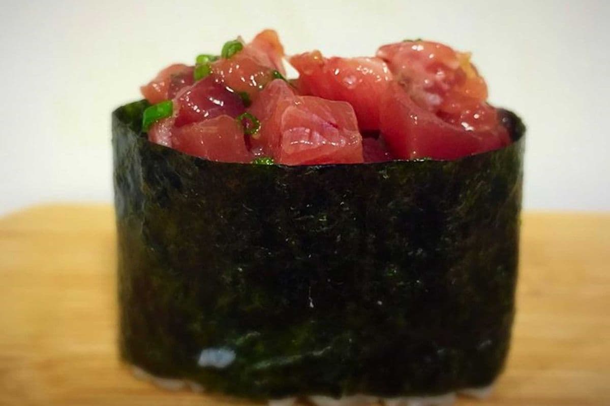 45. Spicy Tuna Nigiris (2 pcs)