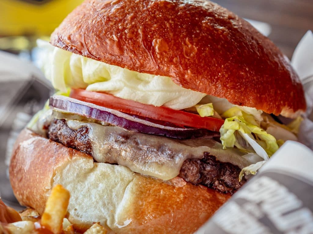 Classic Cheeseburger