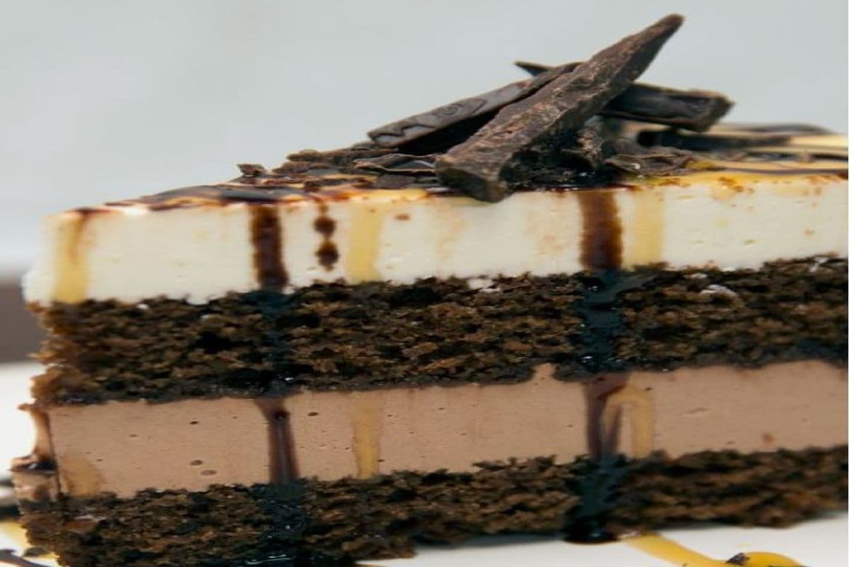 Day & Night Chocolate Tuxedo Cake (1 slice)