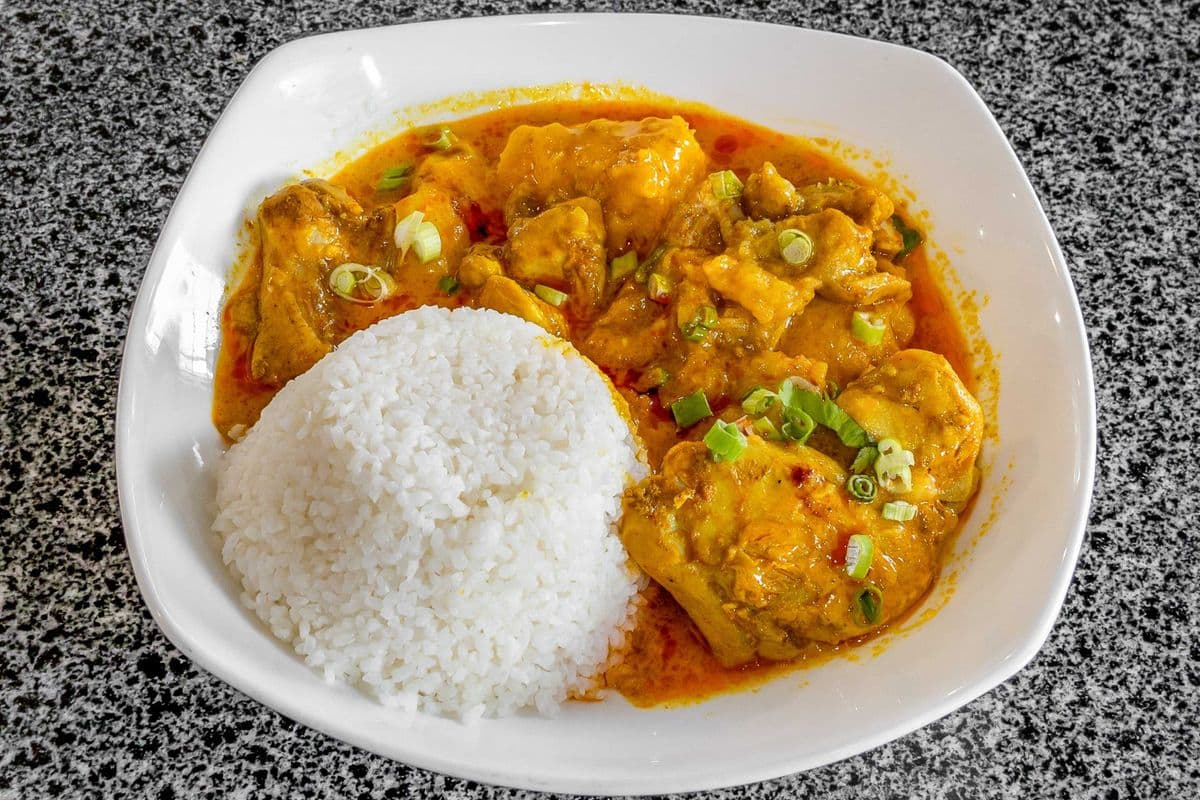 35A. Curry Chicken with Rice or Vermicelli