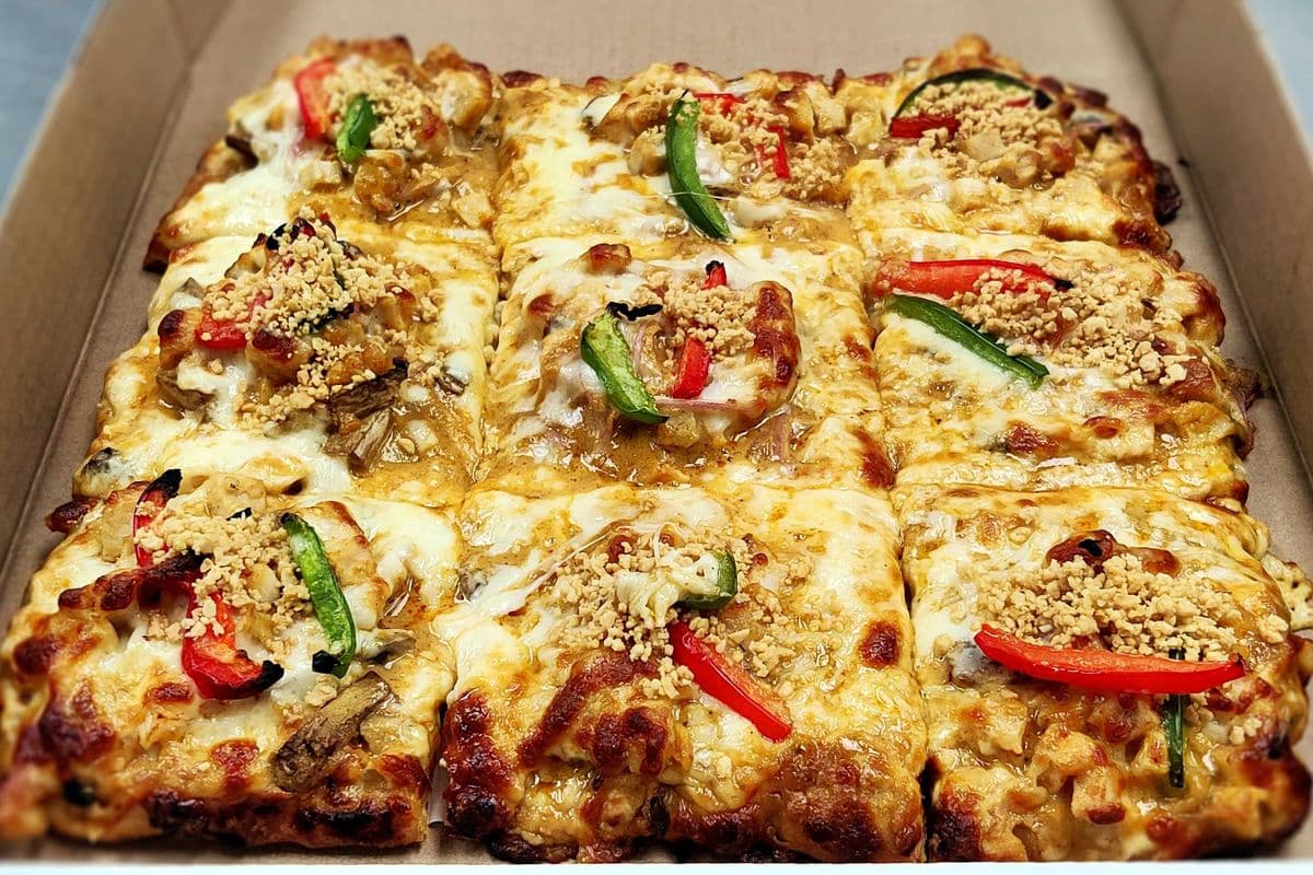 P7. Satay Pizza