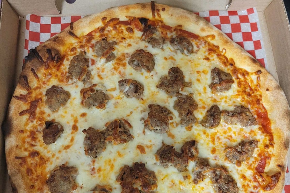 Pizza moyenne 12" polpetta