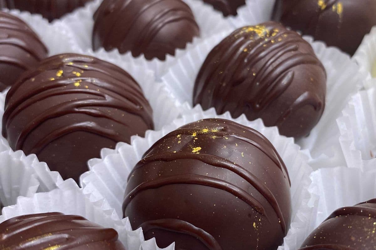 Red Velvet Cake Truffles