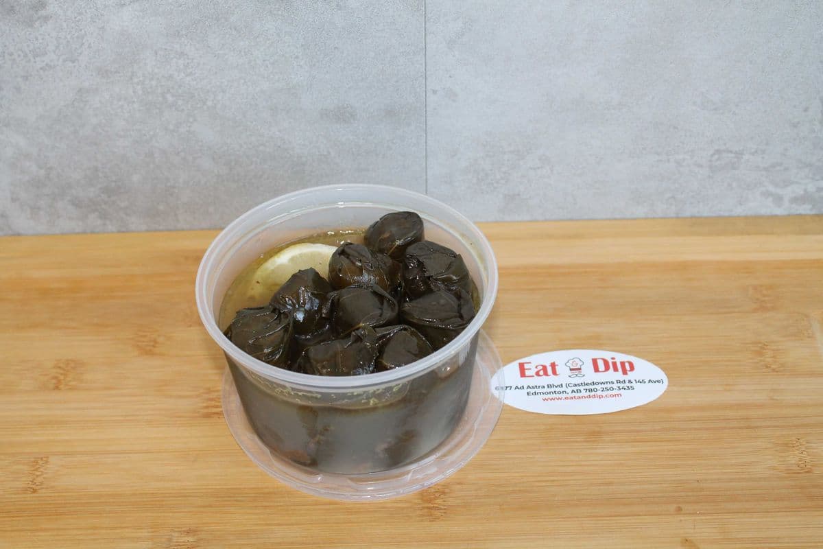 Stuffed Grape Vines (8 pcs)