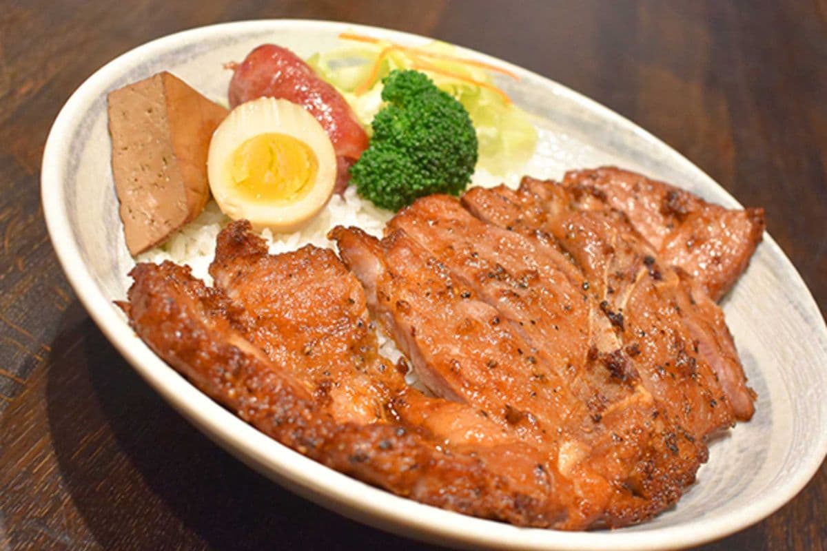 Fried Spareribs with Rice 排骨飯