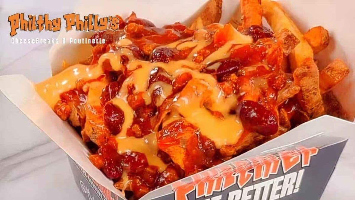 Chilli Heart Burn Poutine