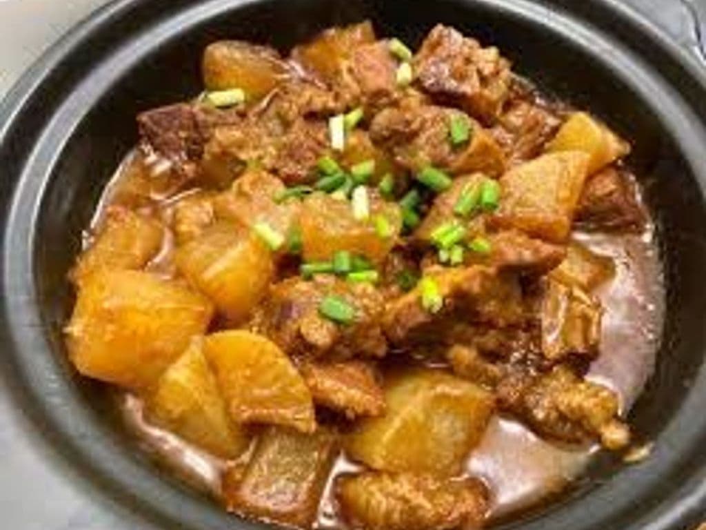 CS19 Radish Beef Casserole