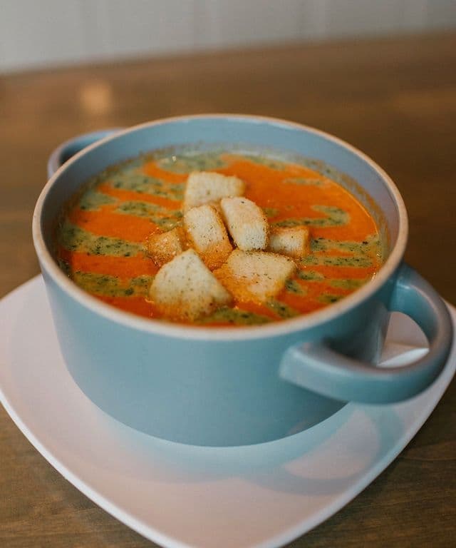 CLASSIC TOMATO SOUP