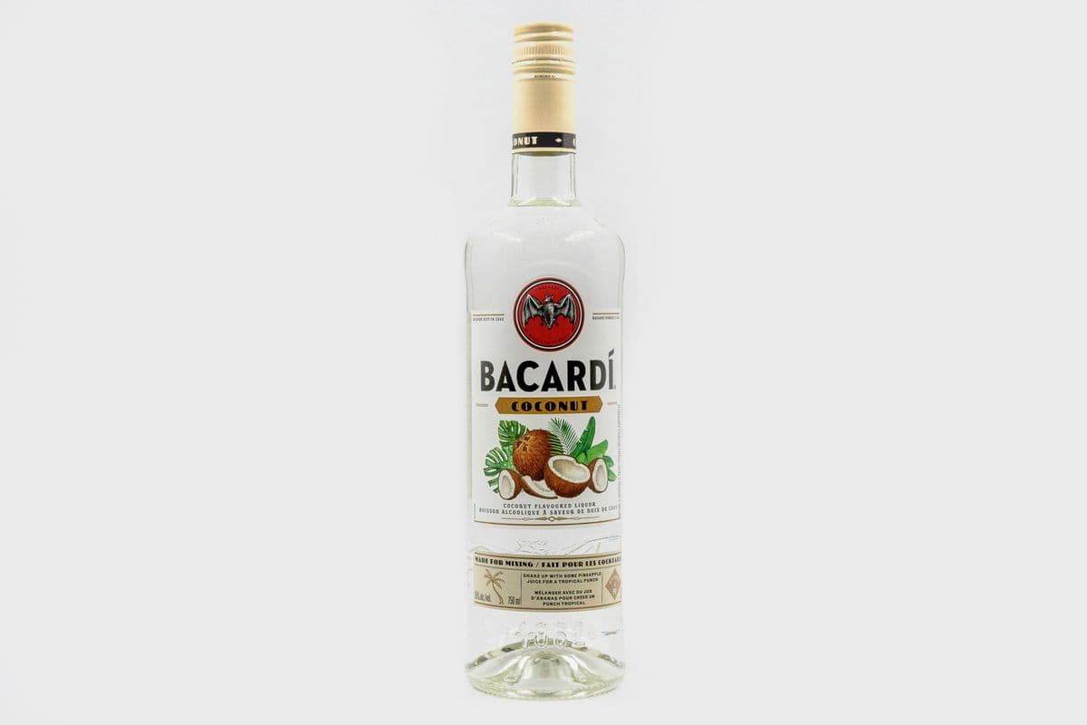 Bacardi Coconut (750 ml) (1 x 750ML)