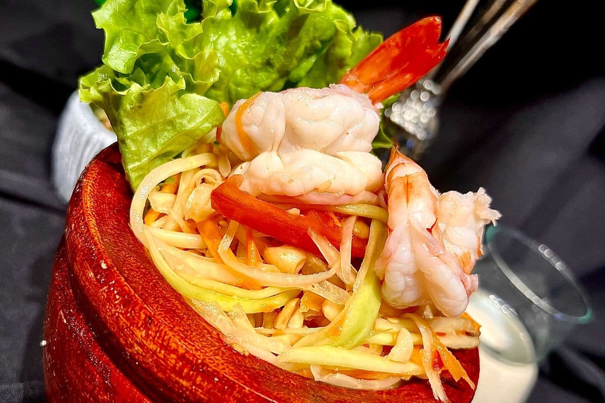 SL2. Green Papaya Salad - Som Tum Goong Sod