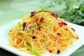 Sour and Spicy Shredded Potatoes 酸辣土豆丝