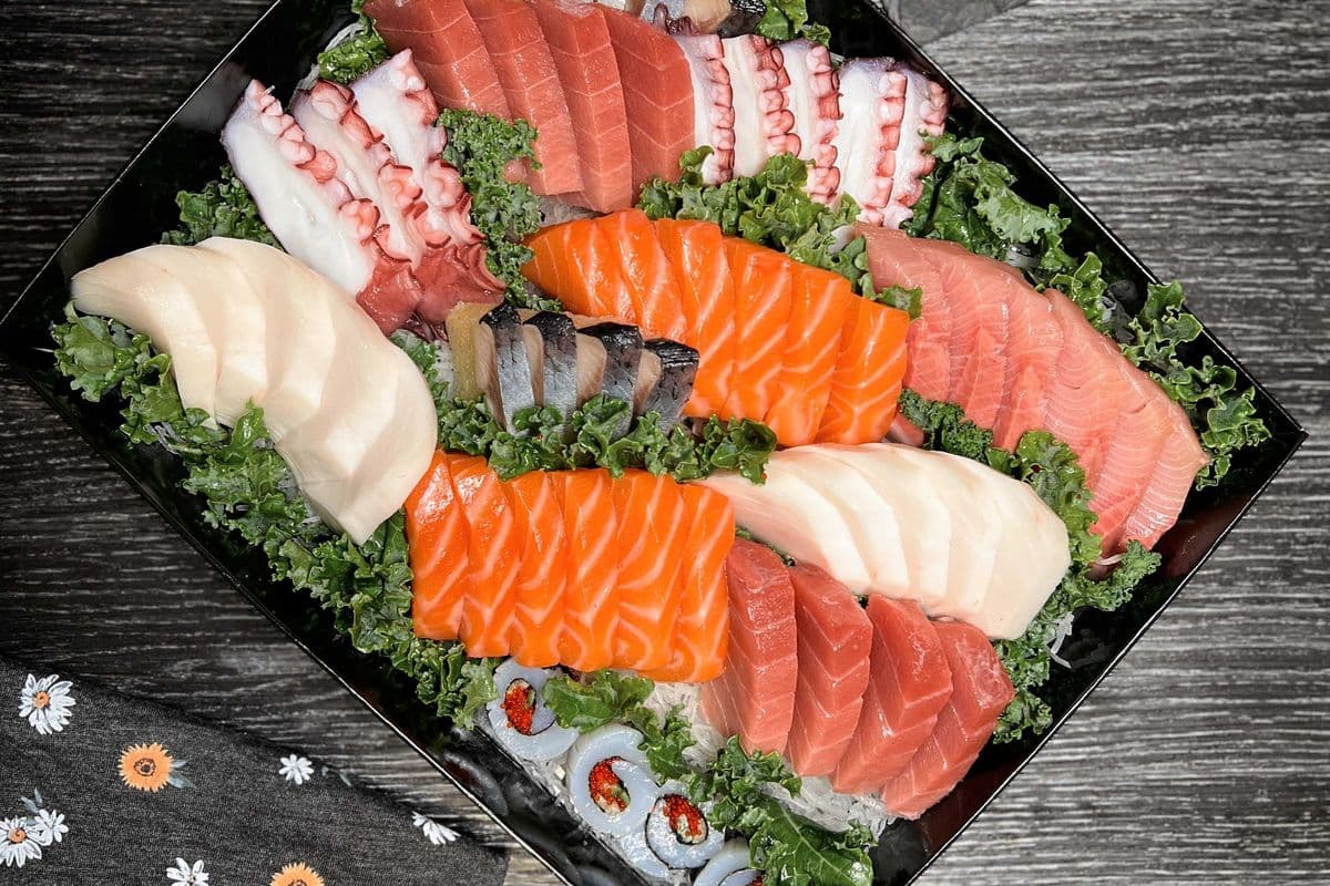 V2 Vintage Sashimi 56 pcs (for 4)