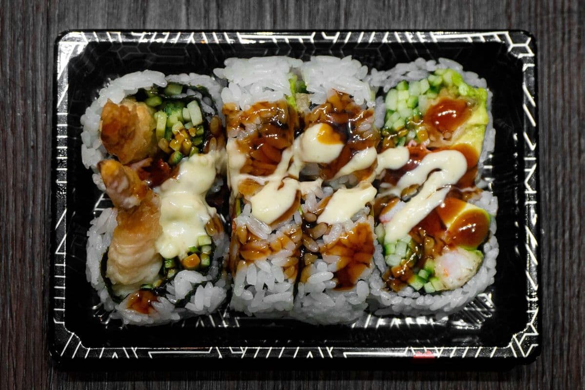 SR01. Dynamite Roll (8 pcs)