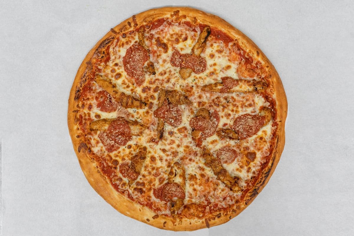 12" Medium Chicken Parmesan Pizza