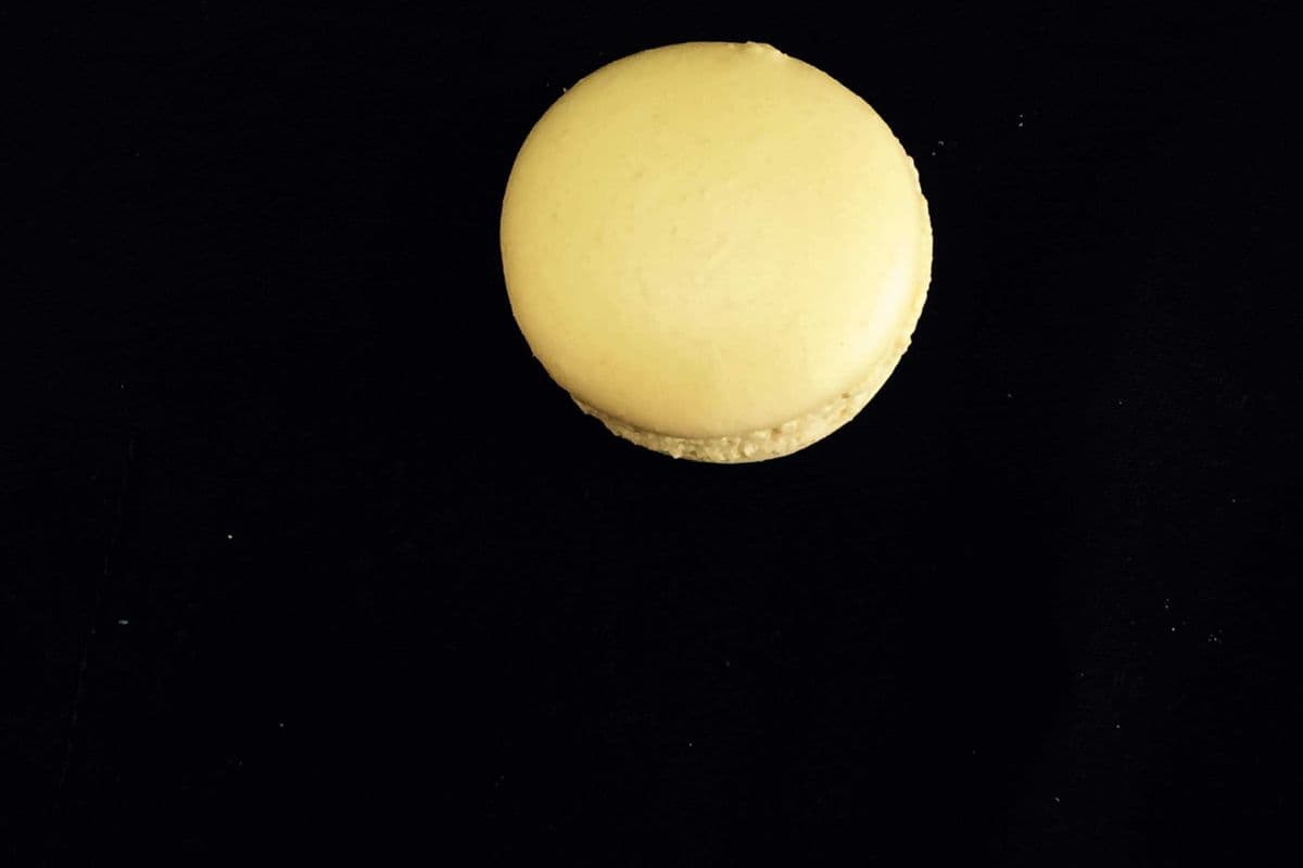 Lemon Macaron
