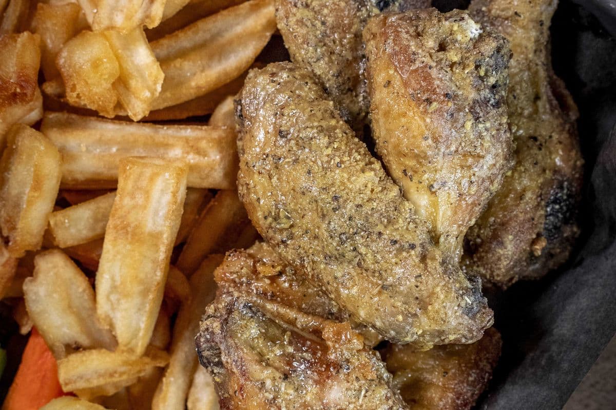1 lbs Wings