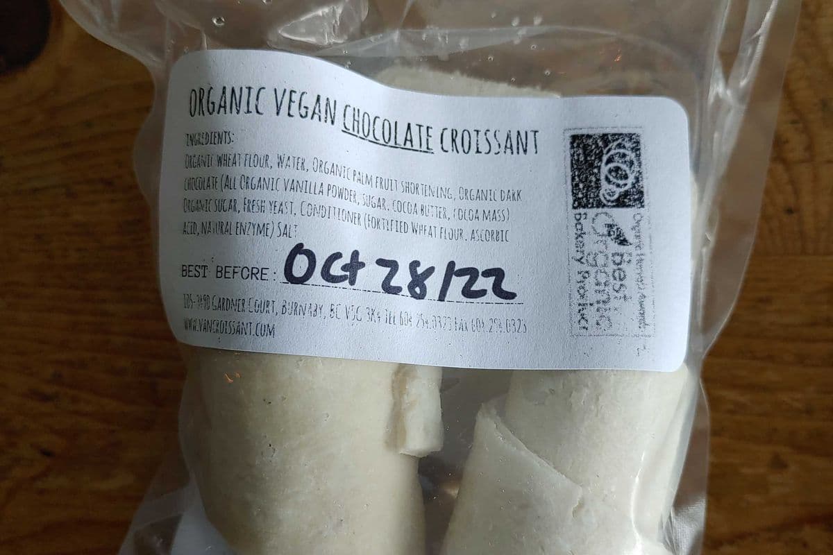 Vegan Chocolate Croissants (Frozen) (1 x 6 croissants)