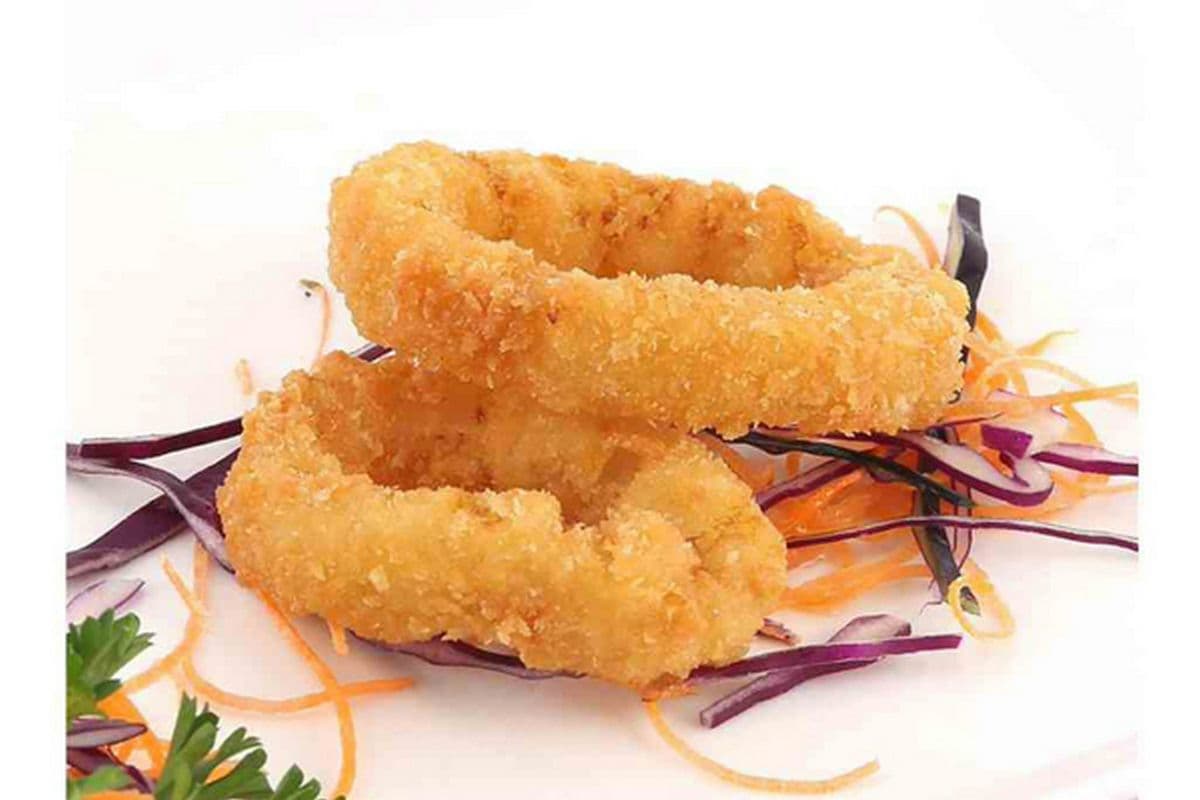 D8. Golden Calamari (8 pcs)