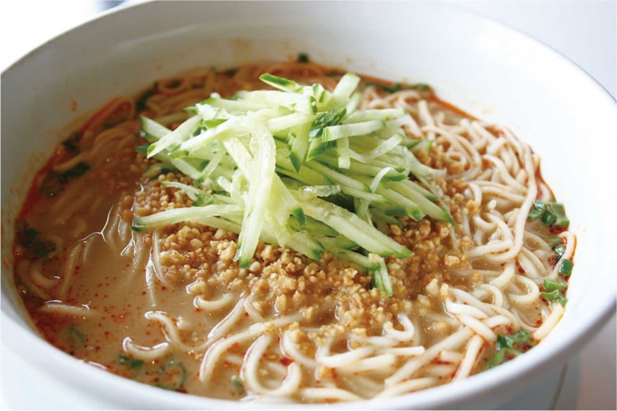 Noodles with Sesame & Peanuts in Spicy Sauce 擔擔麵