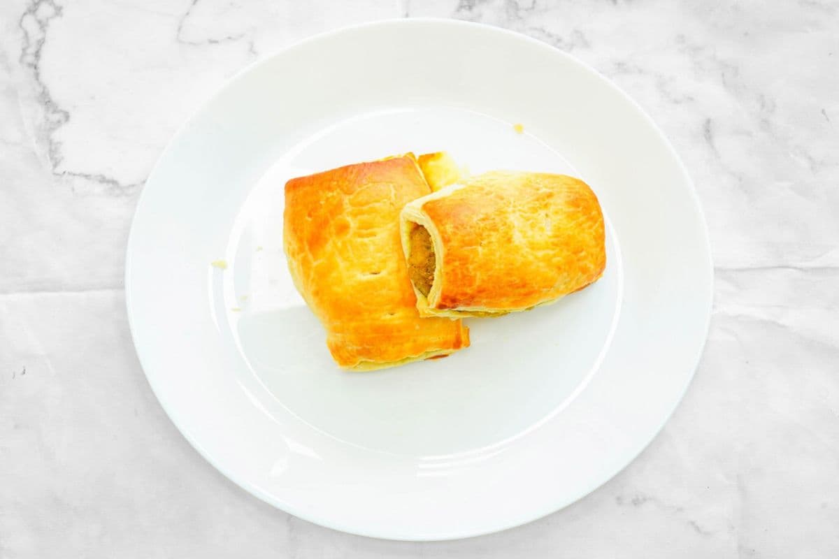 Potato Puffed Pastry (Aloo Patties)