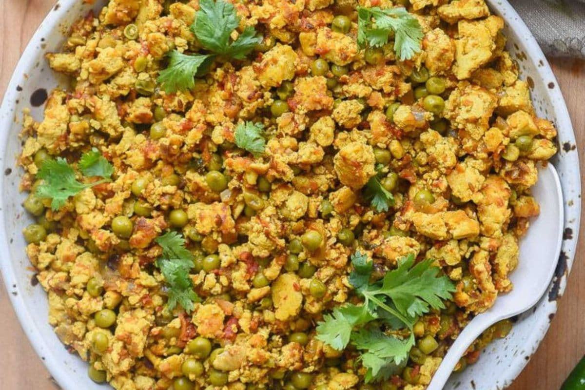 EGG BHURJI + 2 PLAIN PARATHA