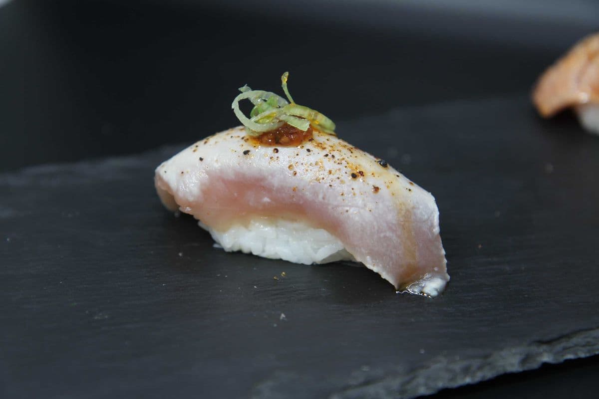 Tuna Aburi