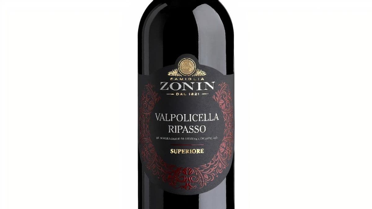 Zonin Valpolicella, 750mL red wine (12.5% ABV)