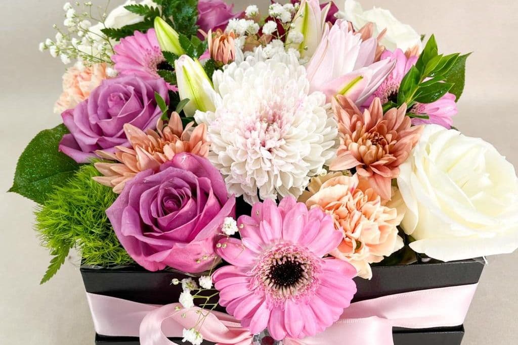 Signature Collection Glittering Love
