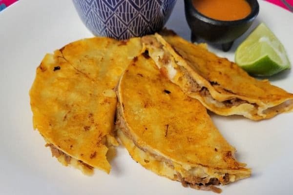 Quesabirrias (3 Pcs)