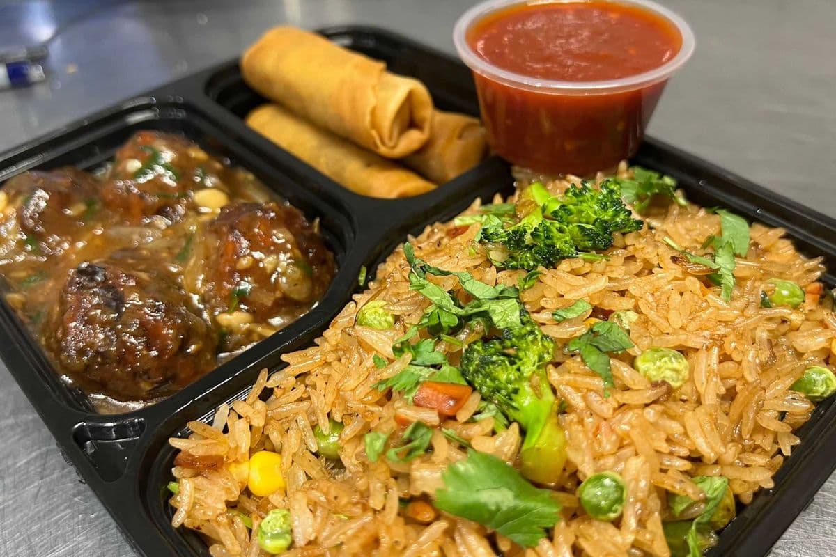 VEG FRIED RICE , VEG MANCHURIAN , VEG SPRING ROLL COMO