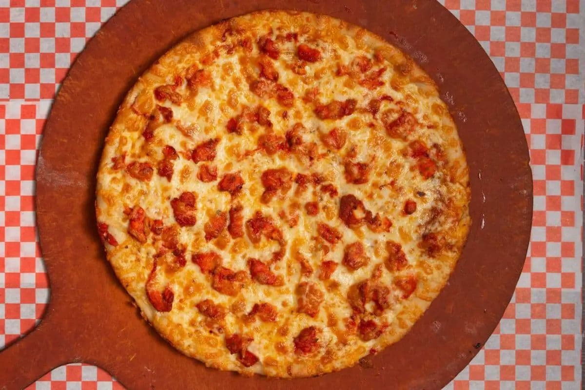 16" X-Large Butter Chicken Pizza