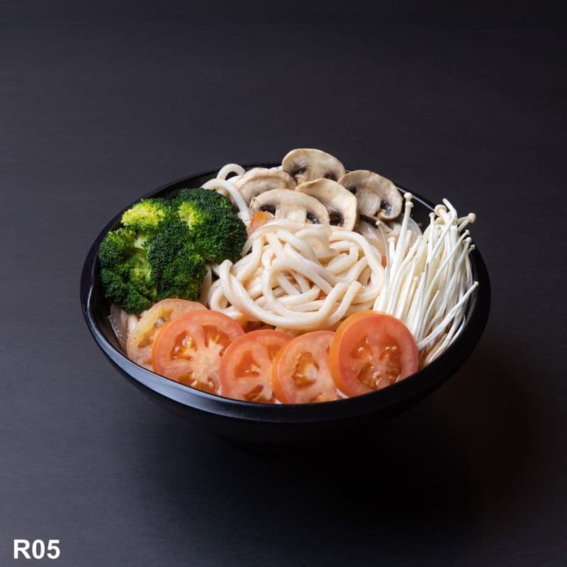 R05. Vegetable Tomato Ramen in Soup