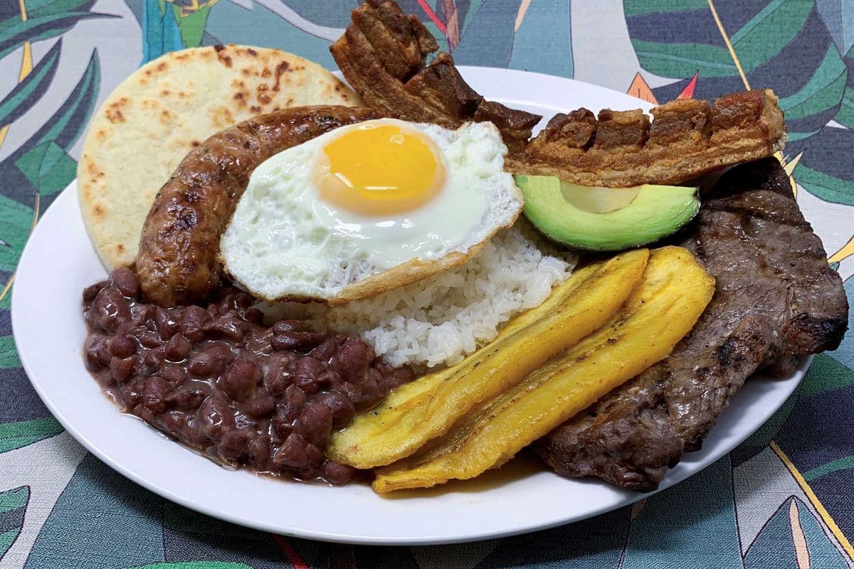 Bandeja Paisa - Colombie
