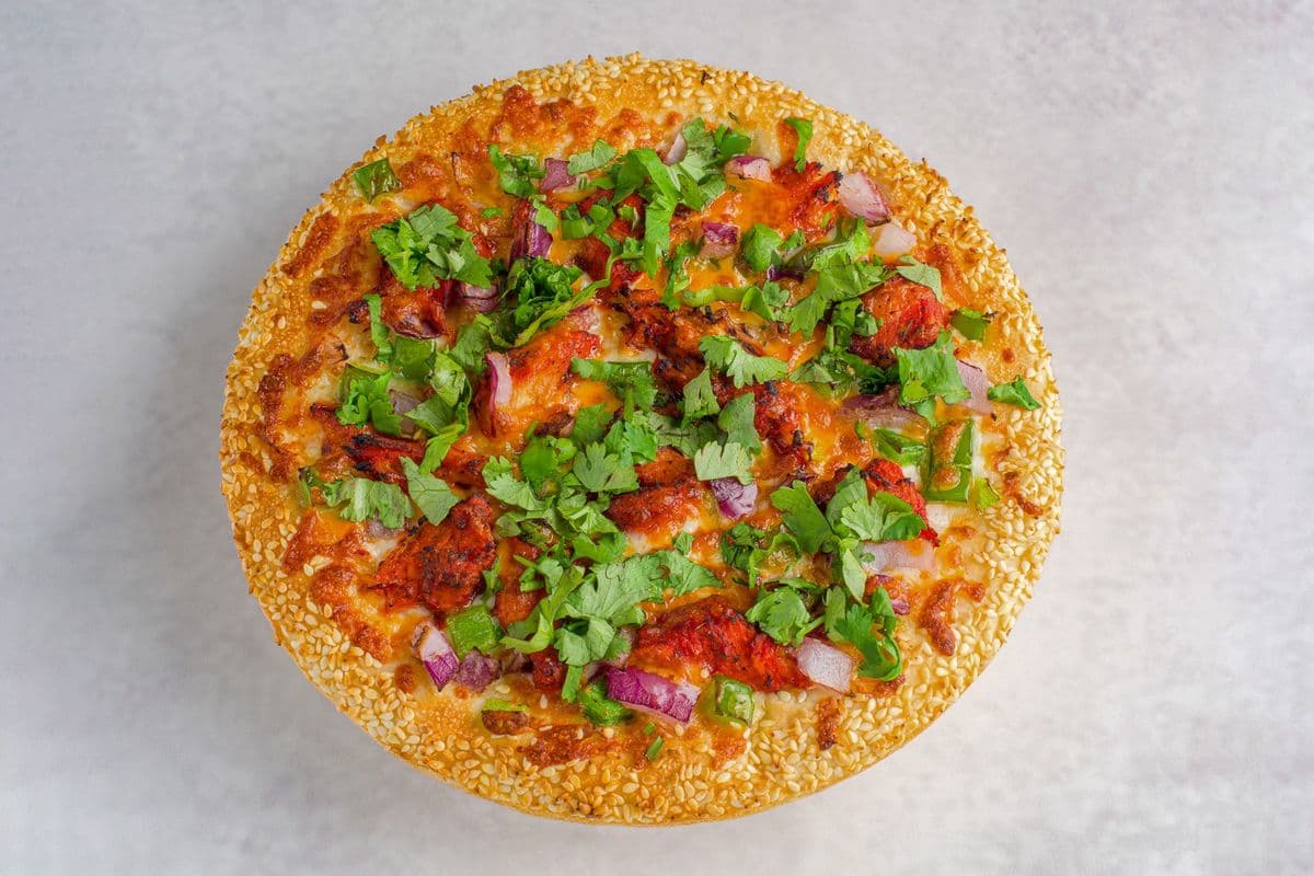 34. 16" X-Large Cilantro Chili Chicken Pizza
