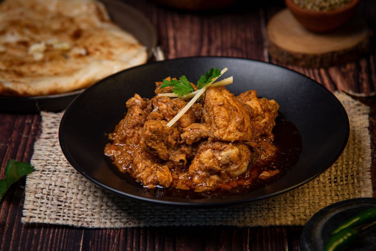 Chicken Karahi Hot (20 oz Box)