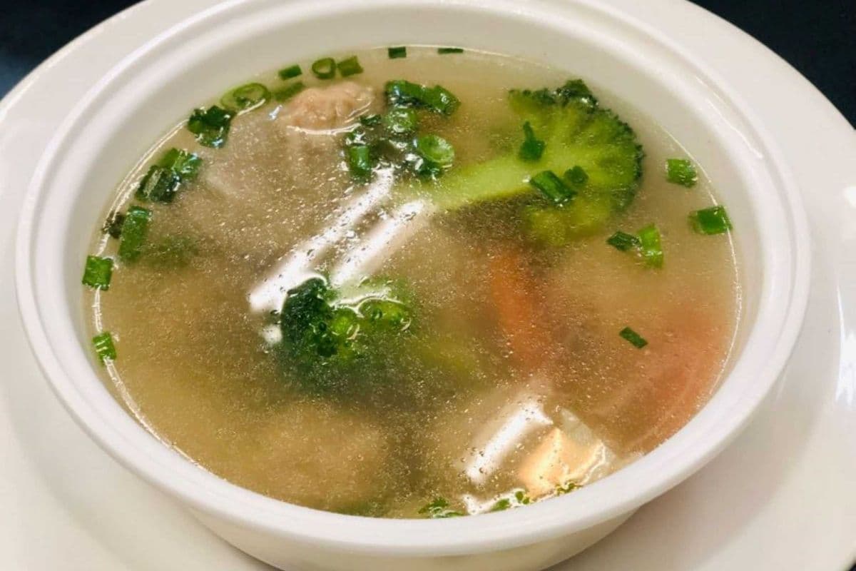 21. Large Won Ton Soup