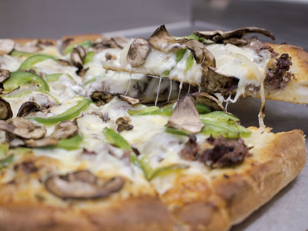 PHILLY PIZZA SMALL (10")