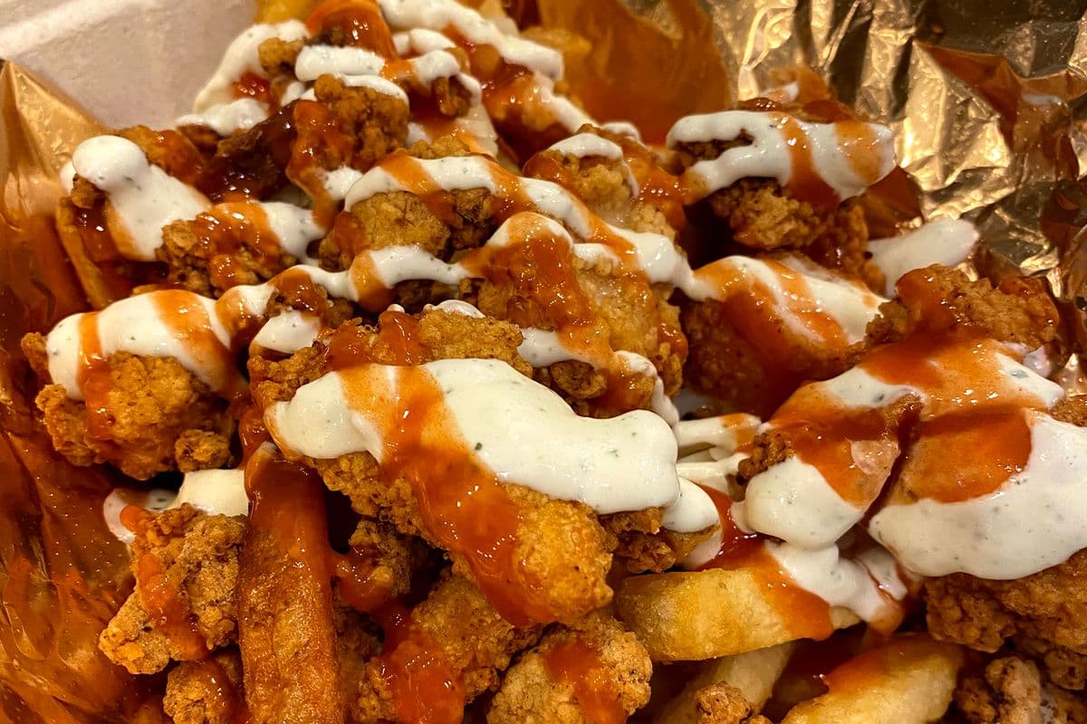 Buffalo Chicken Poutine