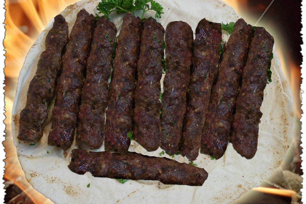 Plat de brochette de boeuf Kafta / Kafta Beef Skewer Plate